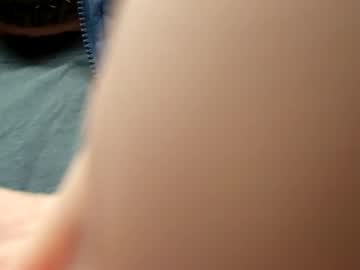 Ehnemehnemiste Chaturbate stream image from May 13, 2026