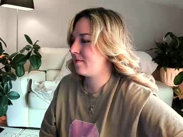 5_In_One Chaturbate stream image from May 13, 2026
