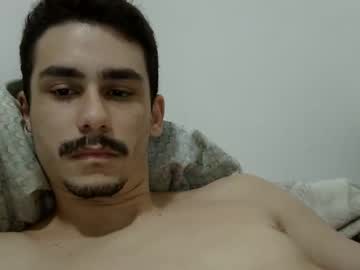 Hungcaique Chaturbate stream image from May 13, 2026