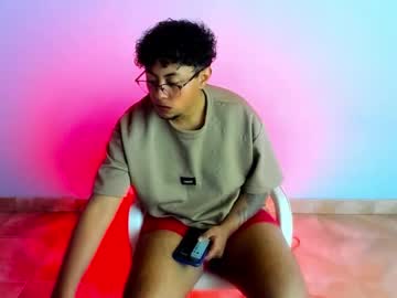 Adrienyuliancorreacastro Chaturbate stream image from May 13, 2026