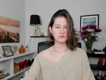 Selenaprive Chaturbate stream image from May 13, 2026