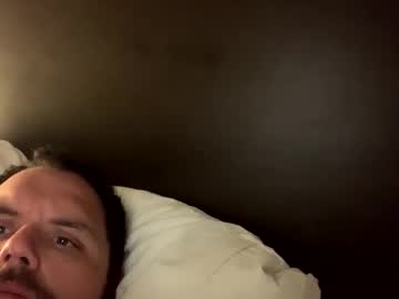 Burgdudewv Chaturbate stream image from May 13, 2026