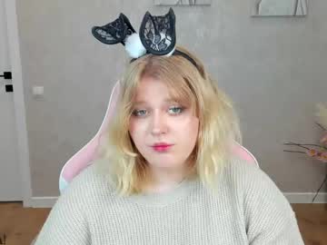 Luna_C0ra Chaturbate stream image from May 13, 2026