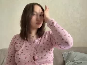 Farahgaroutte Chaturbate stream image from May 13, 2026