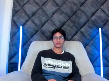 Liamkron Chaturbate stream image from May 13, 2026