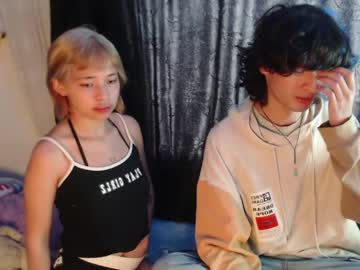Mixipeach Chaturbate stream image from May 13, 2026