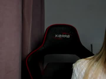 _Emiliaaa Chaturbate stream image from May 13, 2026