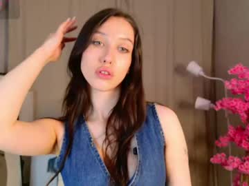 Little_Pussssys Chaturbate stream image from May 13, 2026