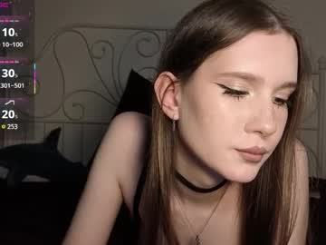 Allgloryforloryy Chaturbate stream image from May 13, 2026