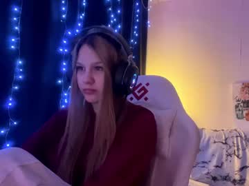 Kayceefroehner Chaturbate stream image from May 13, 2026