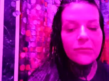 Sashabox26 Chaturbate stream image from May 13, 2026