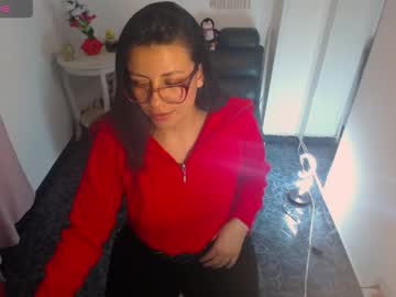 Queenrose94 Chaturbate stream image from May 13, 2026