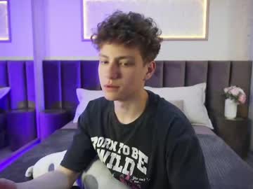 Stefanbev Chaturbate stream image from May 13, 2026