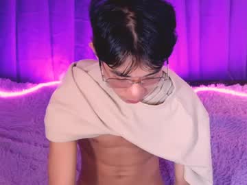 Symonfoster Chaturbate stream image from May 13, 2026