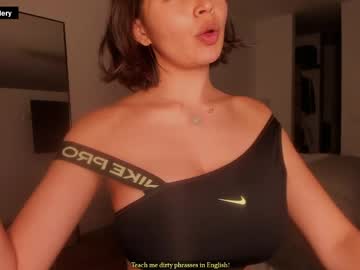 Roldansvalery Chaturbate stream image from May 14, 2026