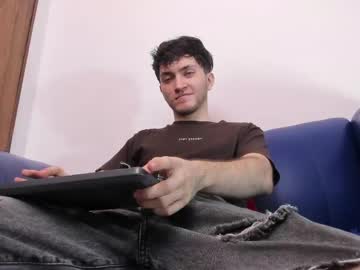 Kavencastro Chaturbate stream image from May 14, 2026