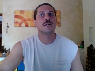 Matteushh87 Chaturbate stream image from May 14, 2026