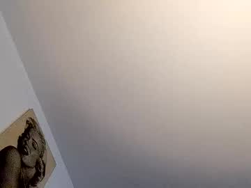 Romylachienne Chaturbate stream image from May 14, 2026