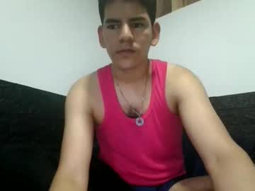 Alexvz2828 Chaturbate stream image from May 14, 2026