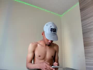Kenan_2601 Chaturbate stream image from May 14, 2026