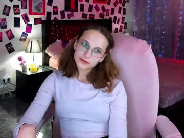 Berryluvv Chaturbate stream image from May 14, 2026