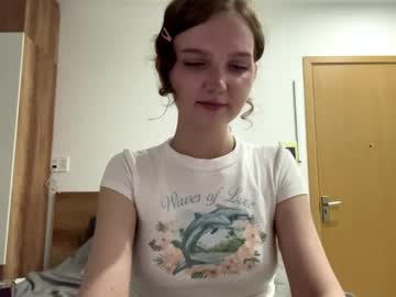 Inellheinen Chaturbate stream image from May 14, 2026