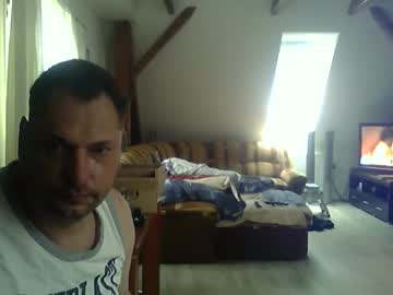 Venca12345 Chaturbate stream image from May 14, 2026
