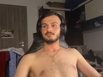 Alezandre265428 Chaturbate stream image from May 14, 2026