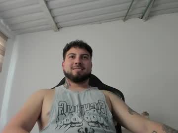 Aaronhardi Chaturbate stream image from May 14, 2026