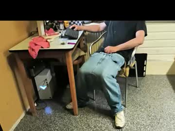 Oldersagger Chaturbate stream image from May 14, 2026