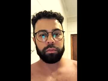 Bulgecumming Chaturbate stream image from May 15, 2026
