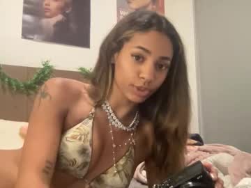 Jayceejoness Chaturbate stream image from May 15, 2026