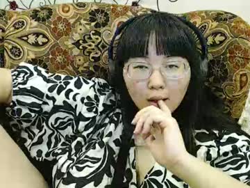 Pikpikpikachu Chaturbate stream image from May 15, 2026