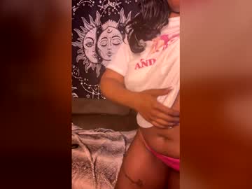 Mamaanddada Chaturbate stream image from May 15, 2026