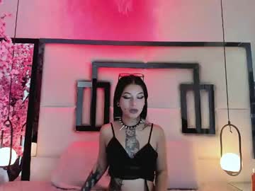 Lunarethvoss Chaturbate stream image from May 15, 2026