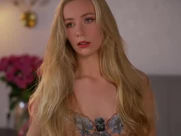 Vika54784 Chaturbate stream image from May 15, 2026