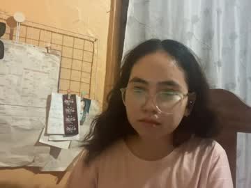 Lekishaparran Chaturbate stream image from May 15, 2026