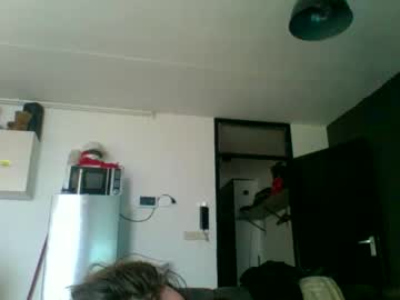 2hotmen30ths Chaturbate stream image from May 15, 2026