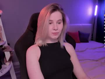 Imnotmia Chaturbate stream image from May 15, 2026
