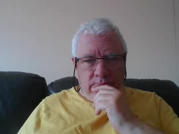 Springtine Chaturbate stream image from May 15, 2026