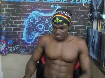 Terry_Zyzz Chaturbate stream image from May 15, 2026