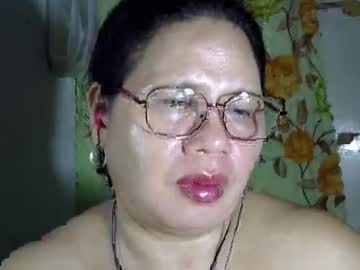 Hottycrissy4u Chaturbate stream image from May 15, 2026