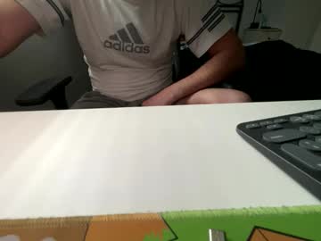 Lile022 Chaturbate stream image from May 15, 2026
