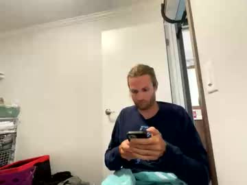 Rollinintheweeds Chaturbate stream image from May 15, 2026
