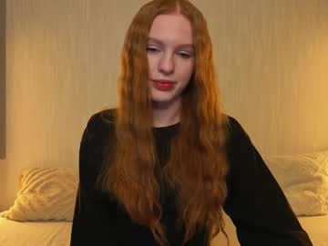 Rezurs Chaturbate stream image from May 15, 2026