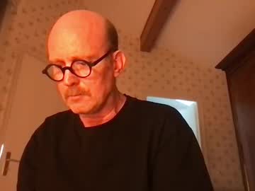 Arn7169 Chaturbate stream image from May 15, 2026