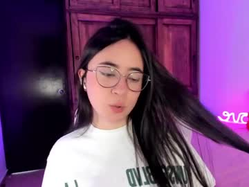 Alicee_2 Chaturbate stream image from May 15, 2026