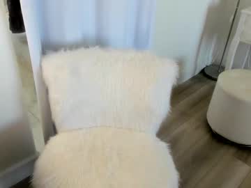 Bunnieweston Chaturbate stream image from May 15, 2026
