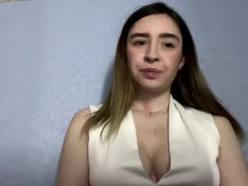 Erinnkuhre Chaturbate stream image from May 15, 2026