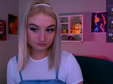 Venezia_Barton Chaturbate stream image from May 15, 2026